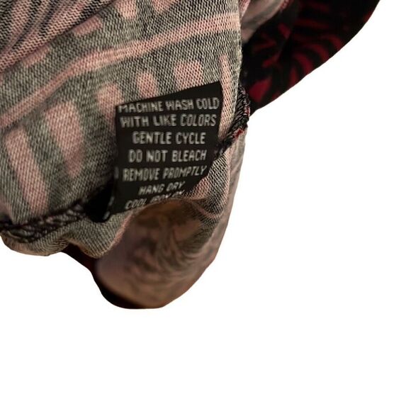 Love Ari Scoop Neck Midi Dress - Picture 7 of 8